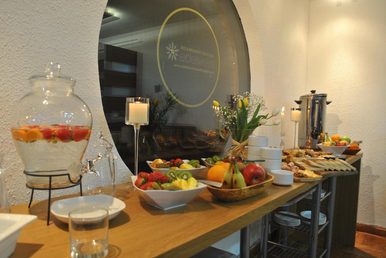 Acomodação com café da manhã  Edelweiss Boutique Santiago